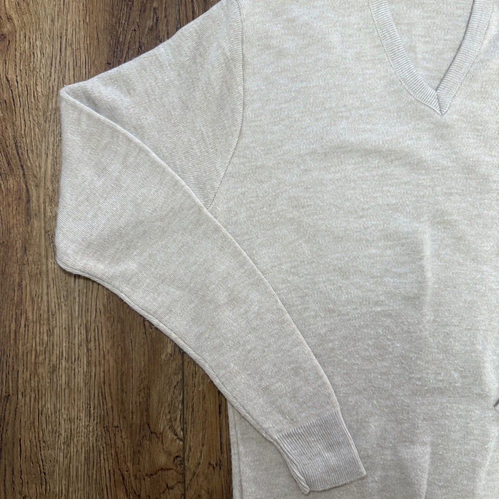 VTG Puritan Beige V-Neck Sweater Womens M Made in‎ USA Knit luxury  preppy cozy - Picture 3 of 9